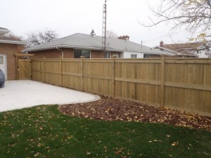 Full privacy windsor fence