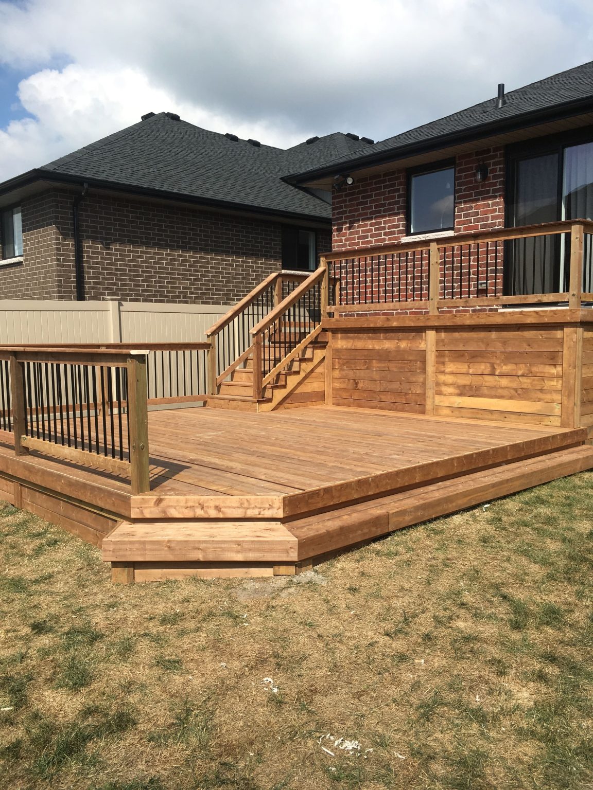 Decks Windsor Deck Builders & Contractors Composite and PVC Decking