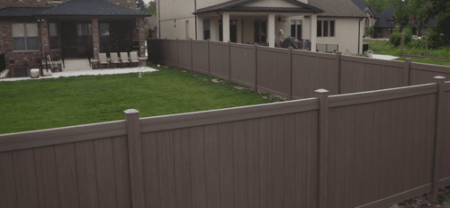 Bufftech weathered blend vinyl fence